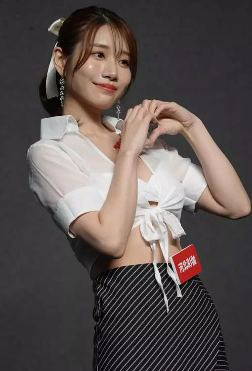 Saika-Kawakita-JAV18+